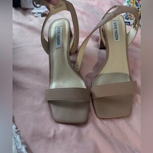 Women’s Steve Madden block heel